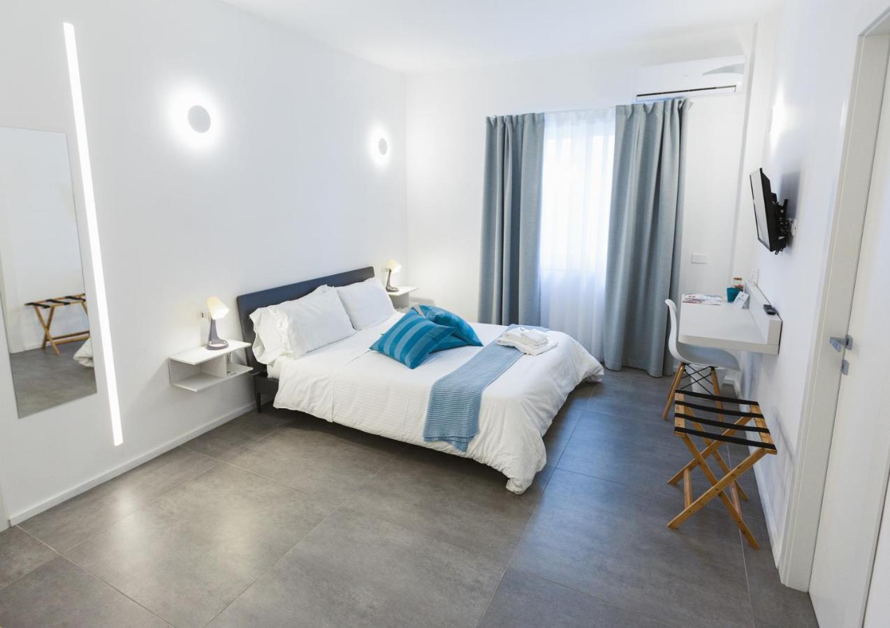 B&B A Due Passi Dal Mare Gela Dış mekan fotoğraf