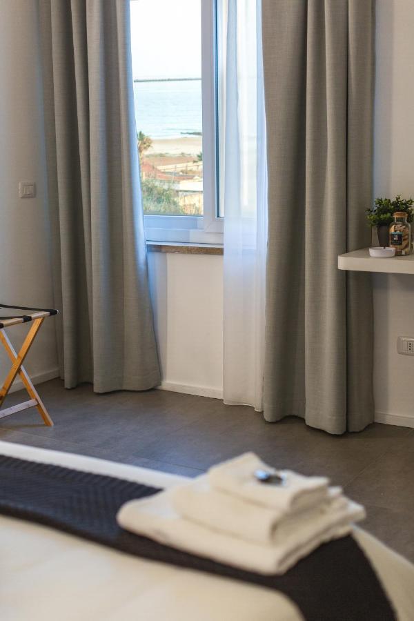 B&B A Due Passi Dal Mare Gela Dış mekan fotoğraf